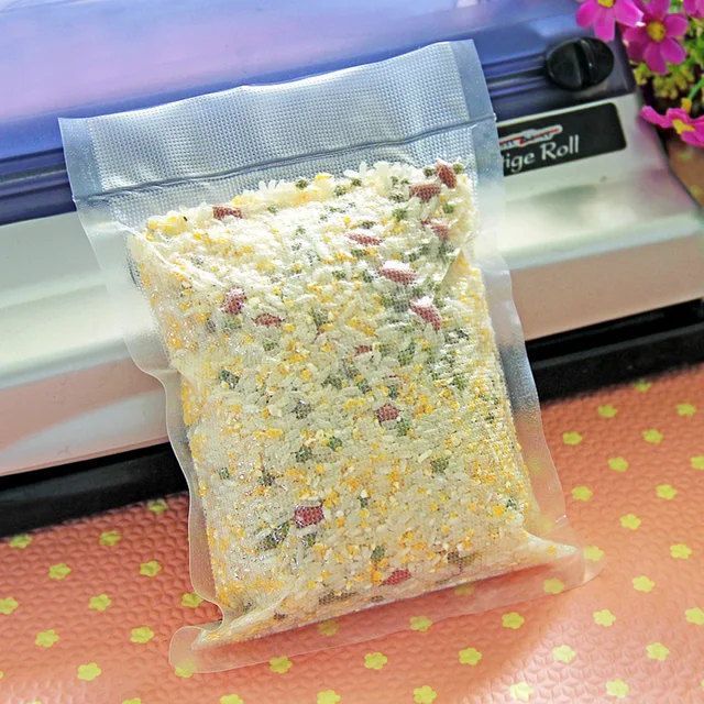 Hot Useful Vacuum Sealer Food Saver Bag Sealed Compressed Hot Useful Vacuum Sealer Food Saver Bag Sealed Compressed Plastic Bags