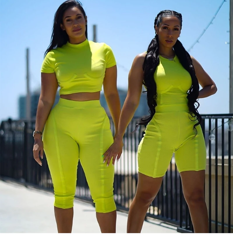 

short sleeve 2 piece workout clothes for women O-neck crop tops +short yoga set sport wear for women gym clothing fitness cloth