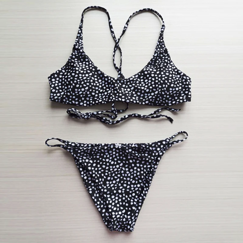 

2019 Sexy Women Padded Wireless Low Waisted Polka Dot White and Black Spotted Thong Bikini Sets Tie Side String