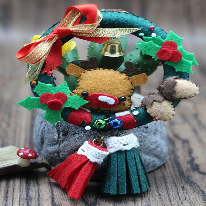 

16x10cm Pretty DIY Sewing Felt Package For Car Home Decoration Christmas Deer Flower Nonwoven Felt DIY Handmade Package