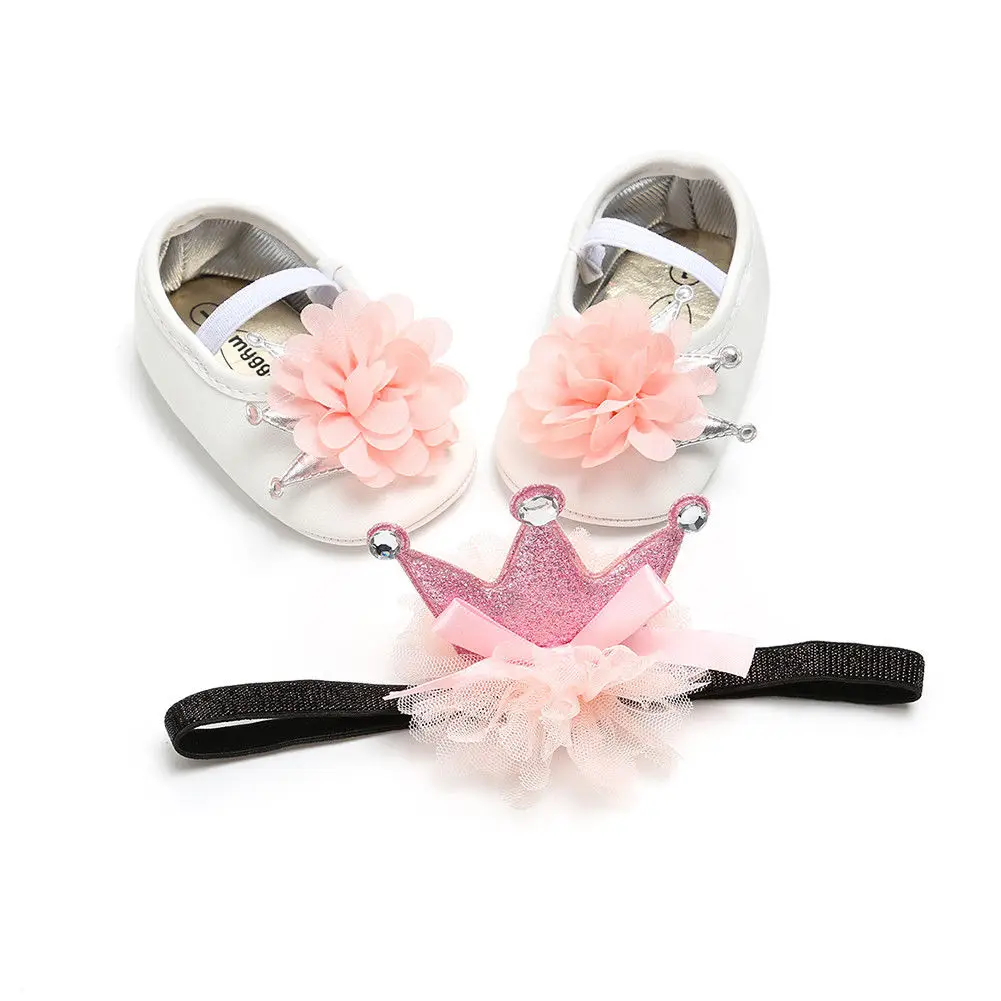 Детские туфли для принцессы для новорожденных, Нескользящие кружевные туфли с цветочным рисунком для маленьких девочек модная повседневная детская обувь+ повязка на голову с цветком, комплект из 2 предметов - Цвет: Розовый
