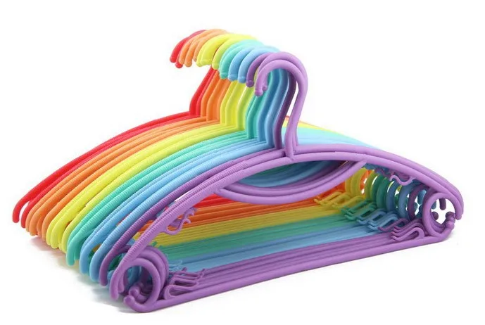

new! Free shipping Rainbow Plastic antiskid coat hanger clothes hanger hanger wholesale 6ps