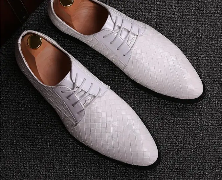 In spring 2019 men leather shoes L001
