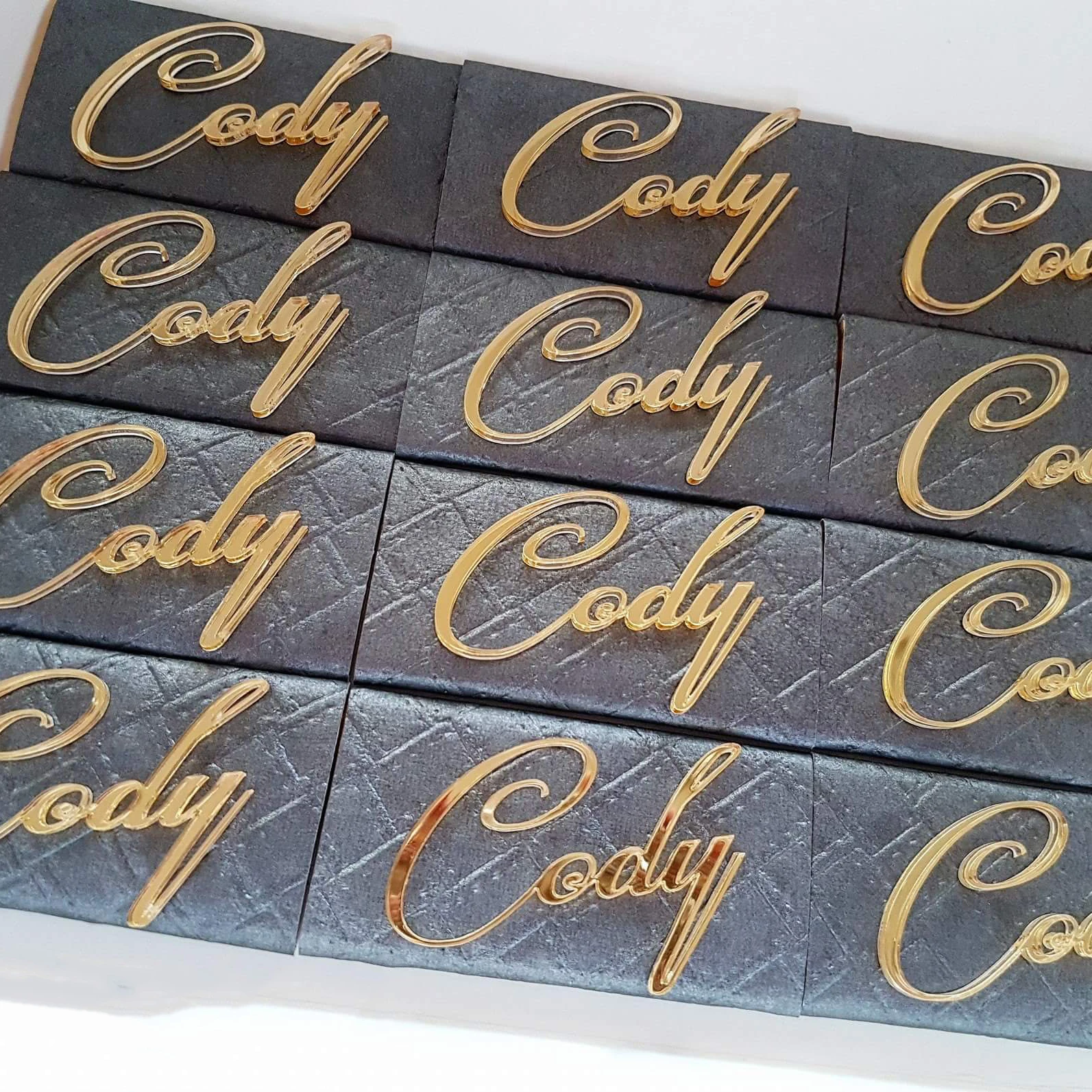 12 Pcs Same Personalized Laser Cut Acrylic Gold Mirror Plaques Baby Name Decorated Chocolate Christening & Baptism Box Banner