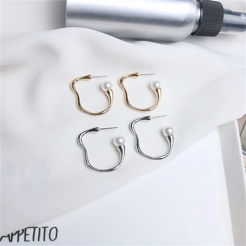 

Europe America Hyperbolic Vintage Letter C Irregular Pearl Anti-allergy Hoop Earrings Fashion Jewelry-LAF