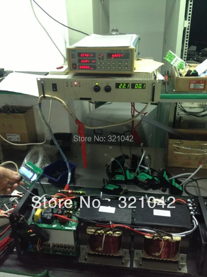 LCD display screen peak power 9000W frequency pure sine wave inverter