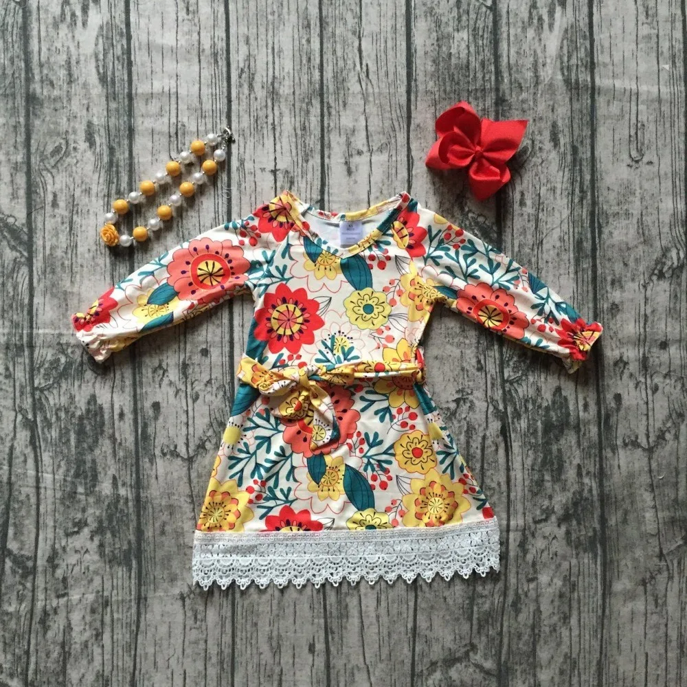 Новая осенне-зимняя одежда для маленьких девочек детское платье с цветочным принтом и кружевным поясом хлопковая модная одежда с рюшами вспомогательное оборудование