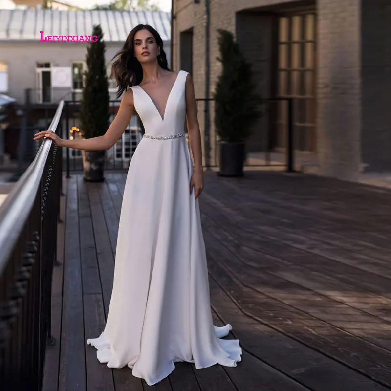 

LEIYINXIANG Beading 2019 Bride Dress Wedding Dress Vestido De Noiva Backless Natural Sexy A-line Sashes Luxury V-Neck Elegant