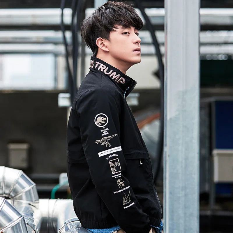 

2019 spring new tooling jacket men's casual men's thin section collar fashion brand men's jacket loose embroidery windbreaker