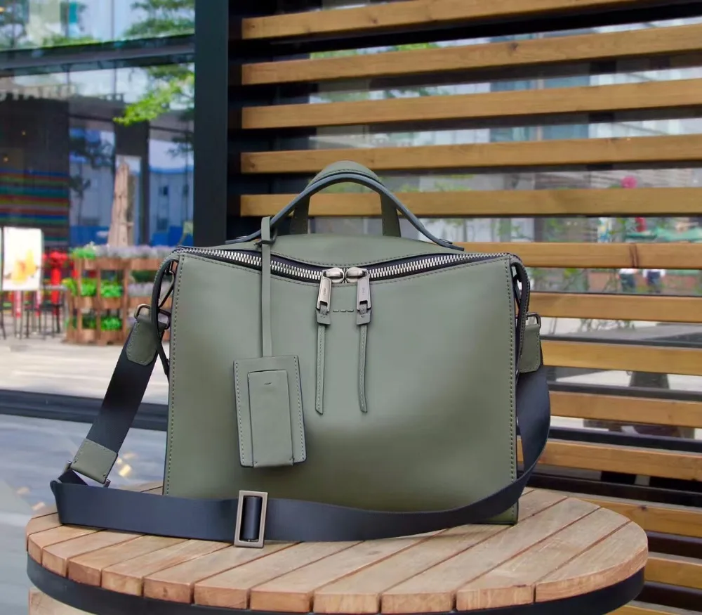

Leather Men's bags, men's leisure business handbags