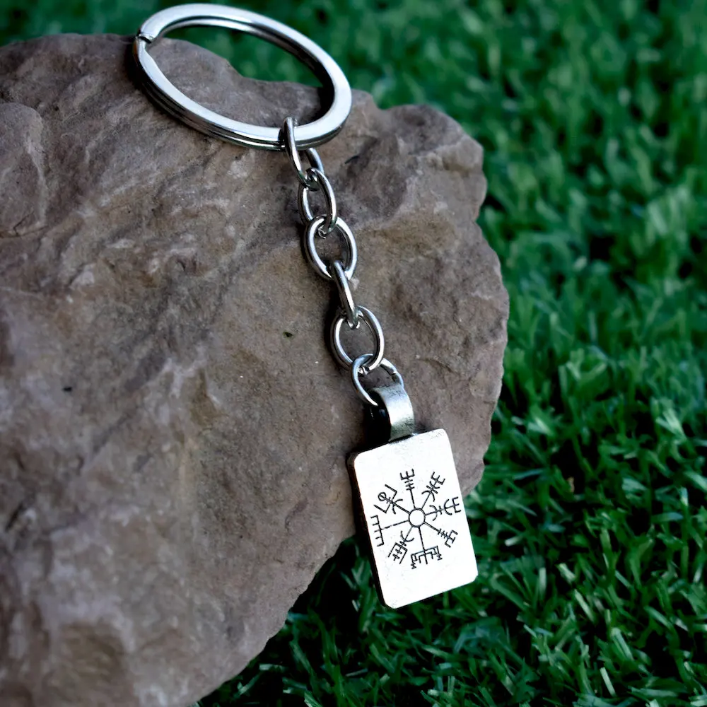 

SanLan 1pcs Norse Viking "Aegishjalmr" or "Helm of Awe" Protection Rune keychain Norse/Odin/North/Scandinavian/Medieval