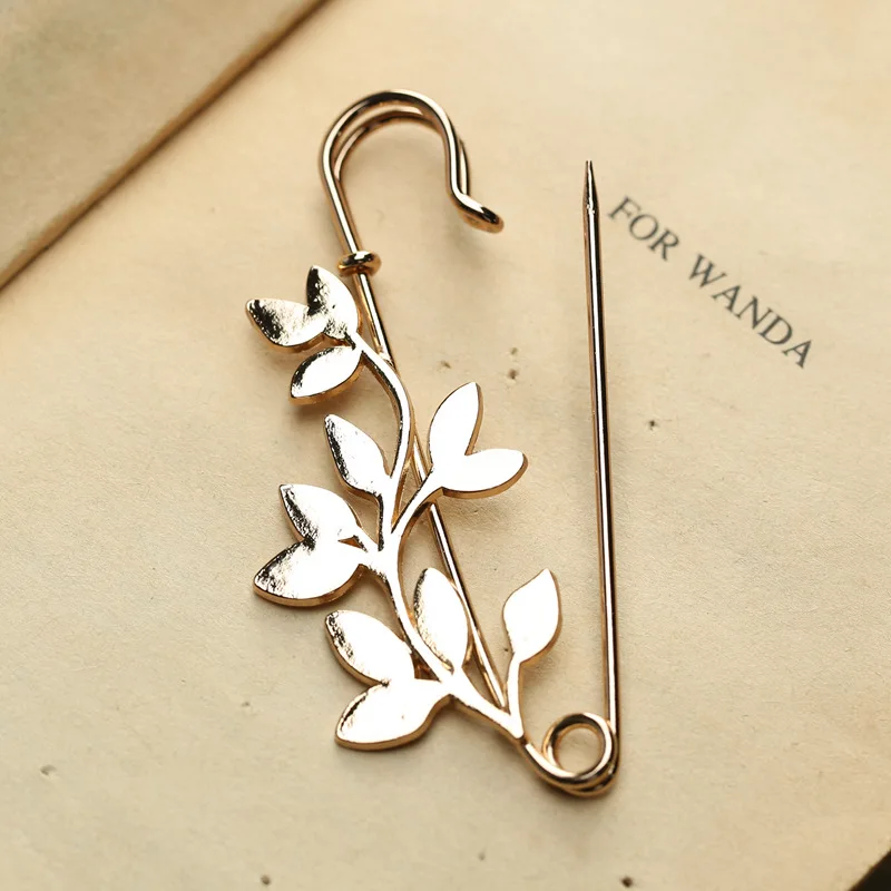 

DoreenBeads Leaf Pattern Safety Pin Brooch Men Women Suit Shirt Collar Pins Fashion Accessory for Sweater Scarf Coat Dress Decor