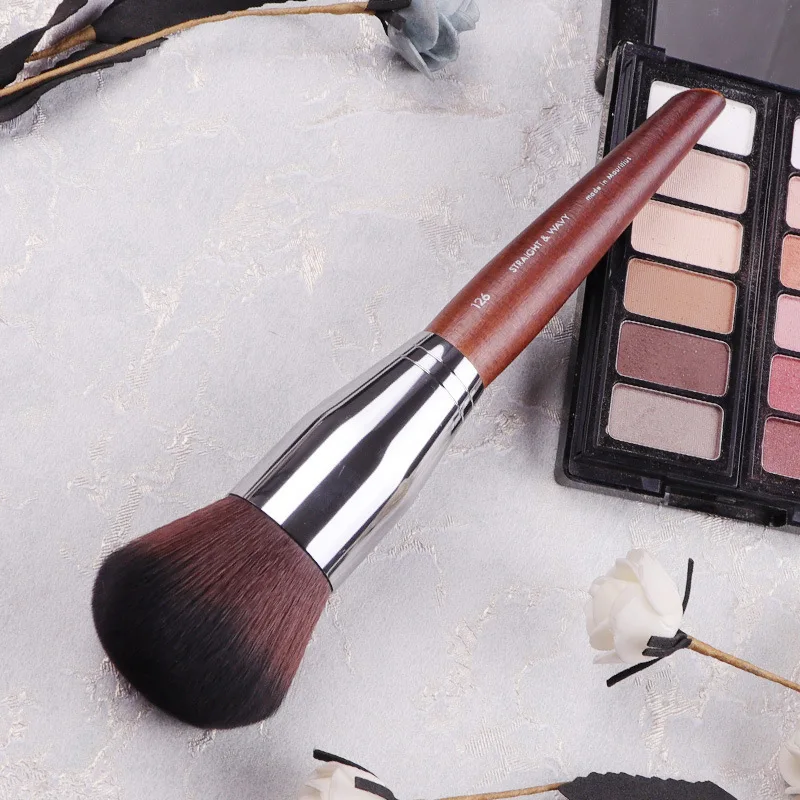 

Make up Brush Flame Highlighter Powder Brush Professional Face Blending Blusher Brush