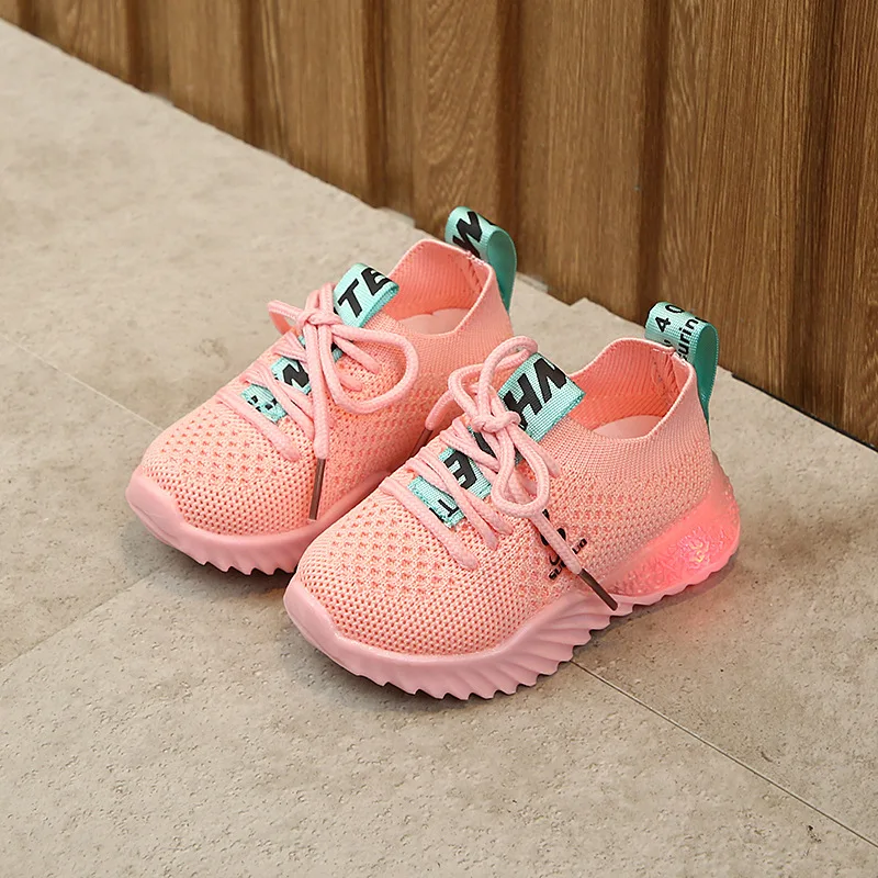 Новая весенне-Осенняя детская обувь дышащая светящаяся обувь светодиодный светящиеся Сникеры для детей C06131 - Цвет: Розовый