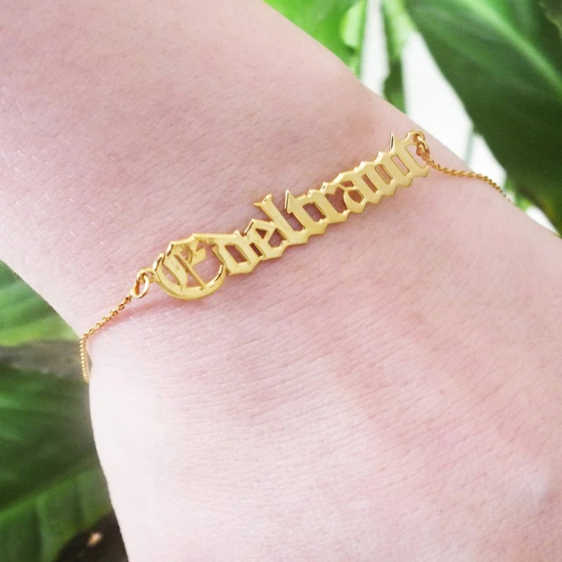 

Personalized Old English Name bracelets Custom Women Men Jewelry bracelets Custom Gold Chain Pendant bracelets For Women