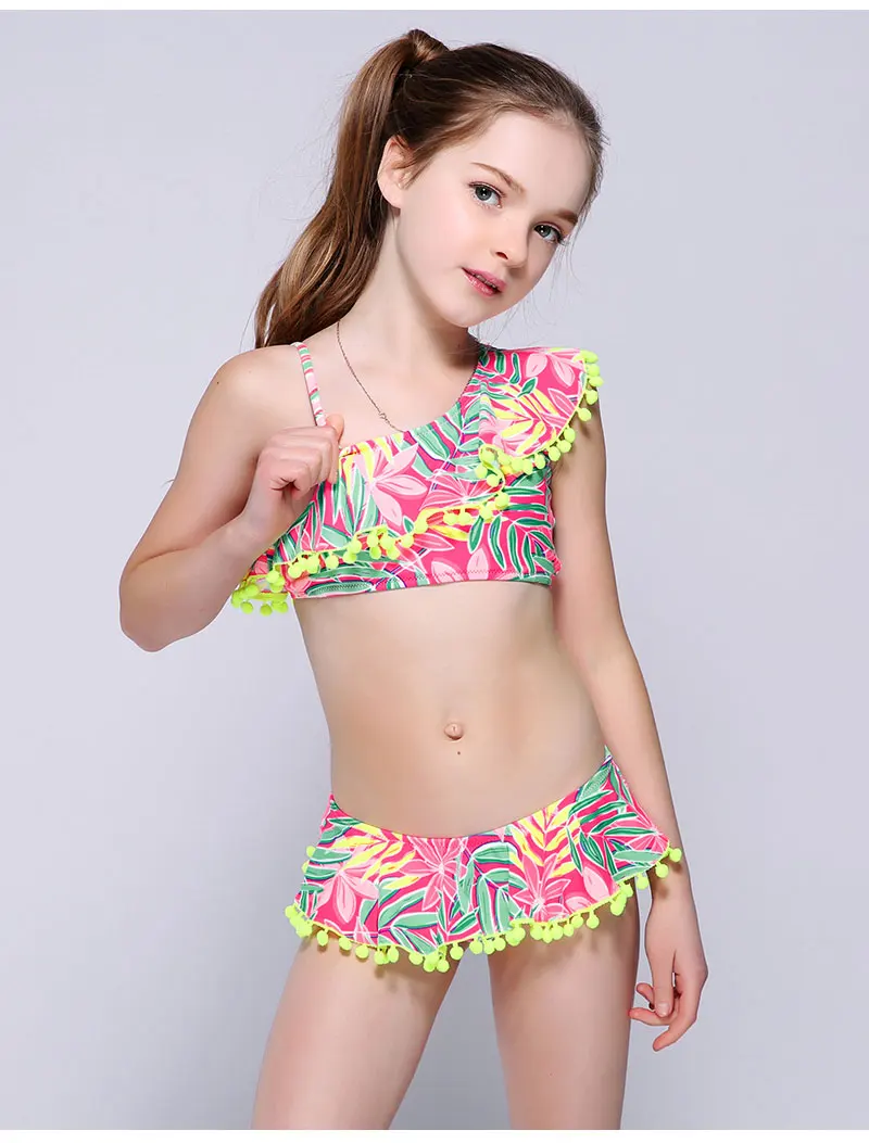 bikini girls -ak47 (8)