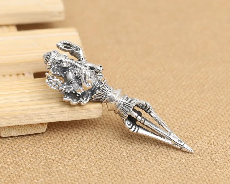 silver-pendant061a