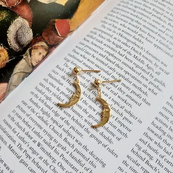 

Funny Cute lady's 100% Authentic 925 Sterling silver Gold Moon Crescent Dangle earrings FINE jEWELRY E192