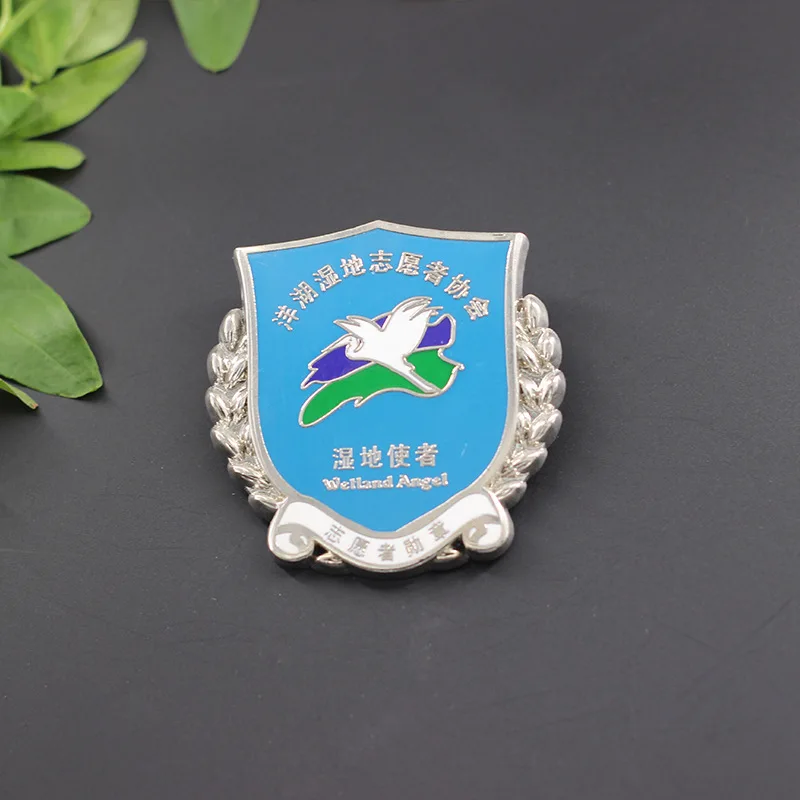 

Factory Outlet Custom Sports Badge Hot Sale Engraving Commemorative Badge