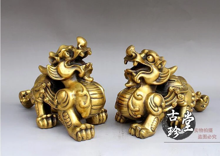

A pair Collectible Handmade Carving Statue Copper PiXiu Mythical Animals