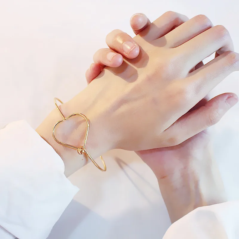 

Simple Ladies Bracelet Personality Gold And Silver Nurse Stethoscope Bracelet Fashion Couple Peach Heart Letter Bracelet Jewelry