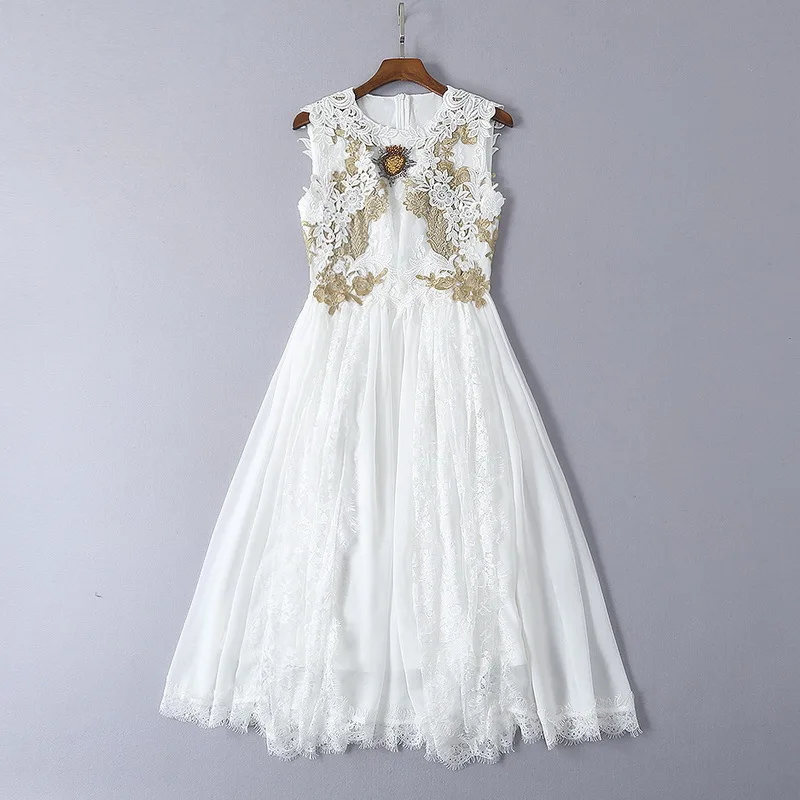 

European High Quality Runway Dress Women 2019 Summer Elegant White Lace Embroidery Pleated Midi Party Dress Vestidos