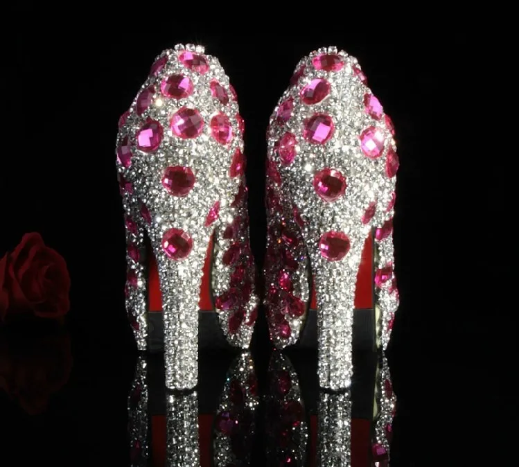 Изготовленные на заказ розовые туфли на высоком каблуке; свадебные туфли для женщин; красивые модные свадебные модельные туфли со стразами; женская обувь