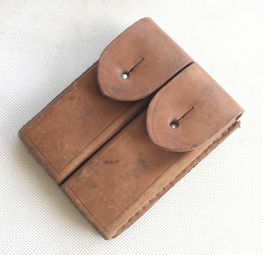 

SURPLUS ORIGINAL CHINESE TOKAREV LEATHER POUCH -31765