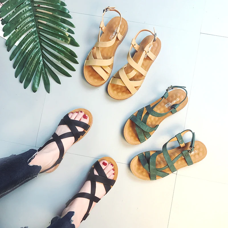 

Roman sandals female students summer 2018 new wild Korean beef bottom flat shoes British College wind