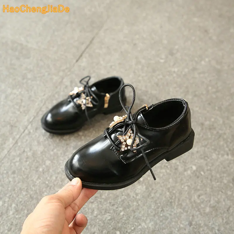 

Girls Leather Shoes For Kids Rhinestone Low Heel Princess Shoes Girls boys Sandals Autumn Spring Rubber Party For Children