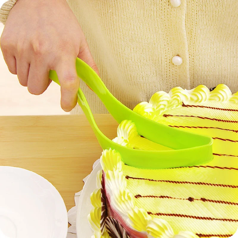 HAKOONA Plastic Cake Cutters Cake Slicer Server Cookie