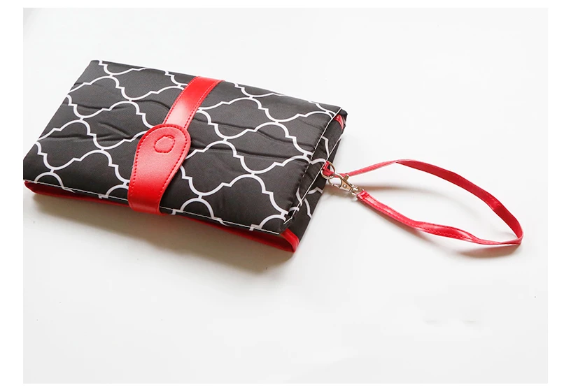 Fralda do Bebê Mudança de Viagem Cuidados com o Bebê ao ar à Prova Dwaterproof Água Portátil Mudando Esteira Fralda Almofada Estação Embreagem Livre Pendurado Carrinho 7 Cheap Capas e almofadas p troca