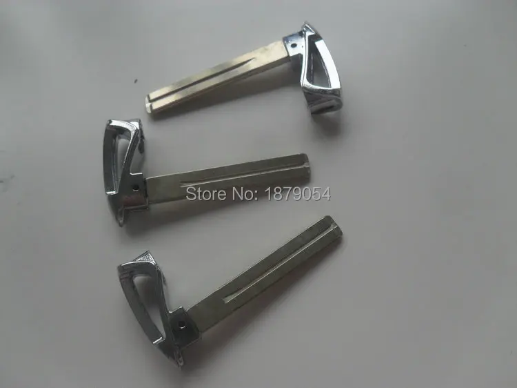 Hyundai  New Santa smart key blade shell  (1).JPG