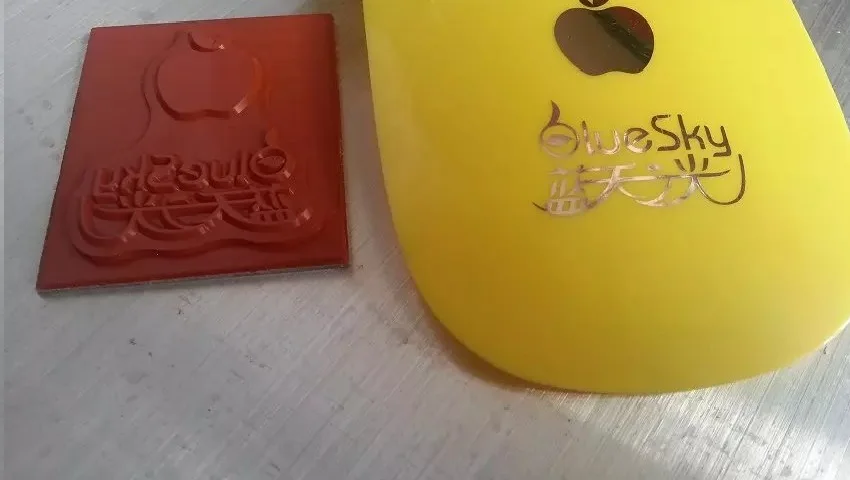 Design Personalizado Selo Plástico Couro Bronzeamento