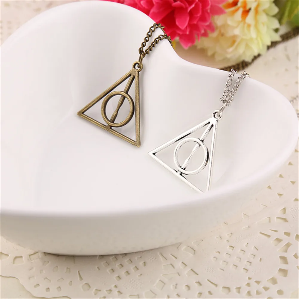 

Vintage Fine Potter Pendant Necklace Movie Deathly Hallows Sweater Chain Necklace for Women Man Jewelry Gift