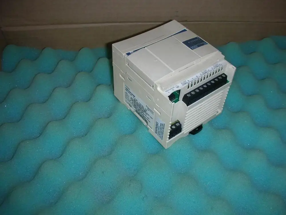 

1PC USED Schneider TWDLCAA16DRF PLC