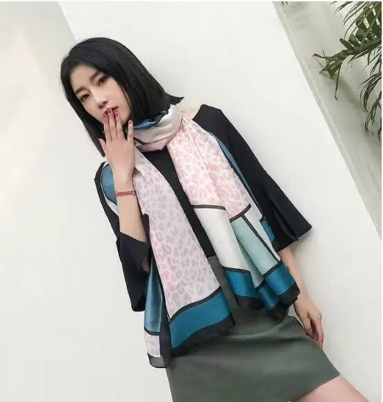 

New elegant fashion leopard silk scarf hijab large size high quality Luxury scarves womens long shawl