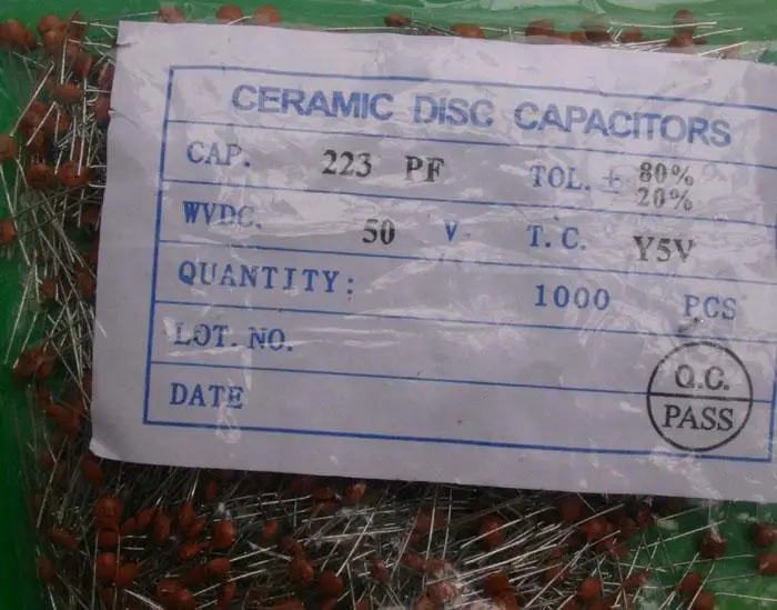 Free Delivery.1 pack 1000 ceramic capacitors 50 pf V 223 pence |