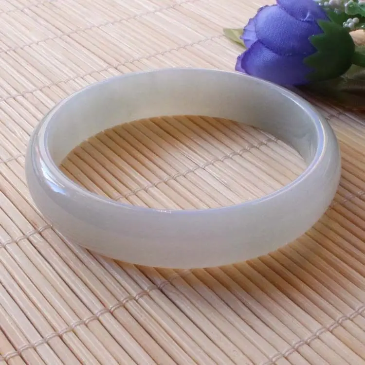 

GOLDSUNJADEIcy White Jadeite Bracelet (58mm)Grade A 10.20 40