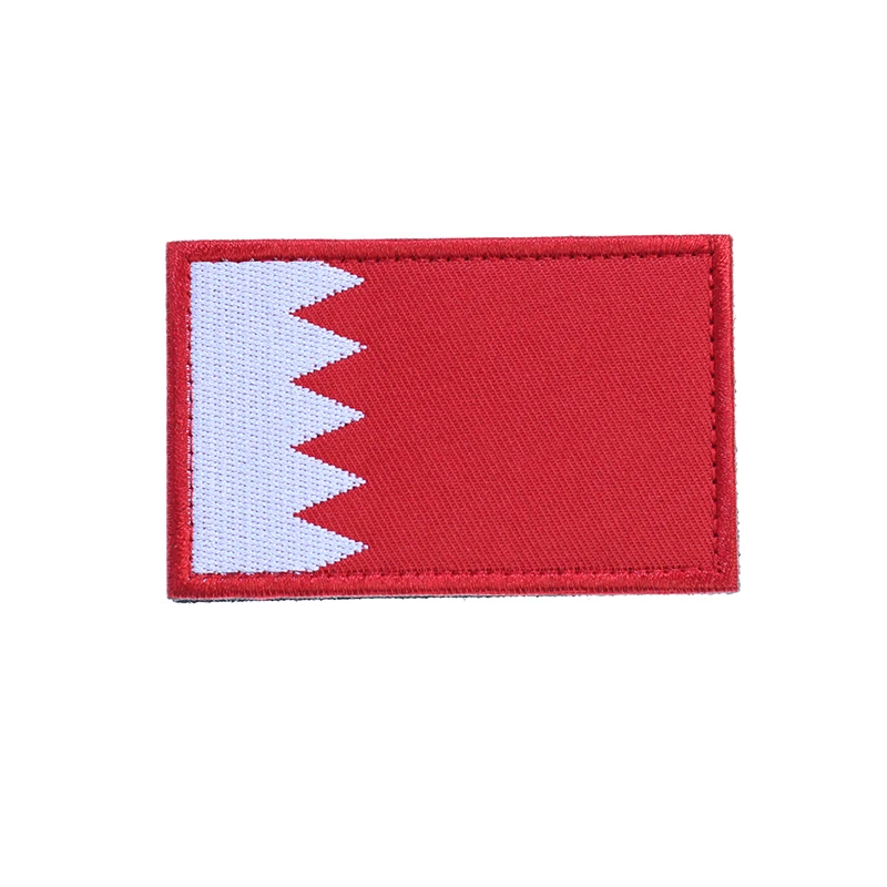 Бахрейн флаг вышивка нашивка с вышитый военный тактический тканевая нашивка на руку Стикеры шить Тактический головной убор и крюк наклейка