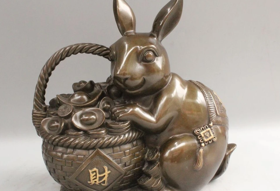 

Lovely China Chinese Copper Zodiac Year Animal Rabbit Bring Wealth Basket Statue