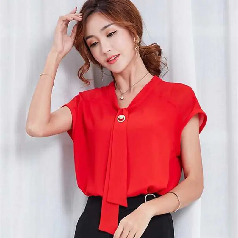 Воротники из шифона. Блуза с воротником. Воротники из шифона. Воротник из шифона на платье. Розовая блузка с коротким рукавом.