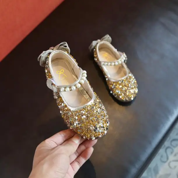 HaoChengJiaDe/летние детские сандалии для принцессы; свадебные туфли для девочек; мягкие модельные туфли; вечерние туфли для девочек; кожаные туфли с бантом - Цвет: gold