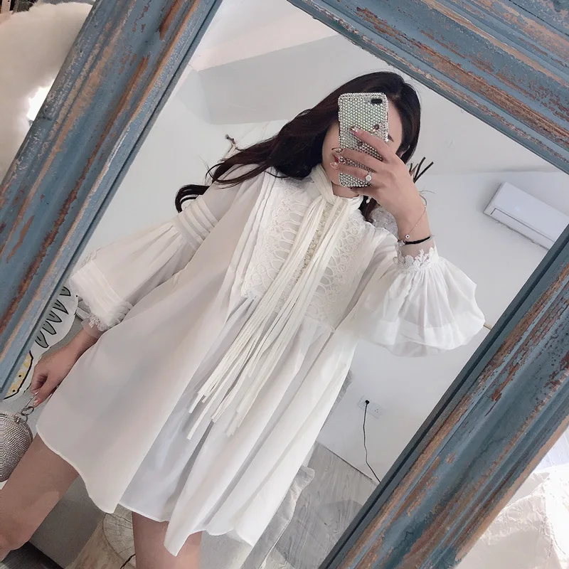

New white star with spring and summer aristocratic temperament lantern sleeve neck bind waist super fairy dress