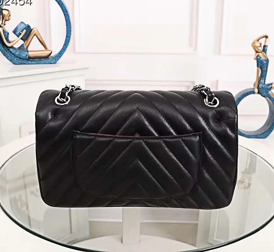 

Women's luxury leather quilted handbags leather handbags caviar brand fashion ladies shoulder bag with hardware chain store
