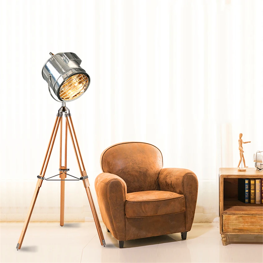 Modern LED Searchlight Floor Light Tripod Base Gold Standing Lamps Chrome Lampshade Standing Lights Metal Floor Lamps Luminaria