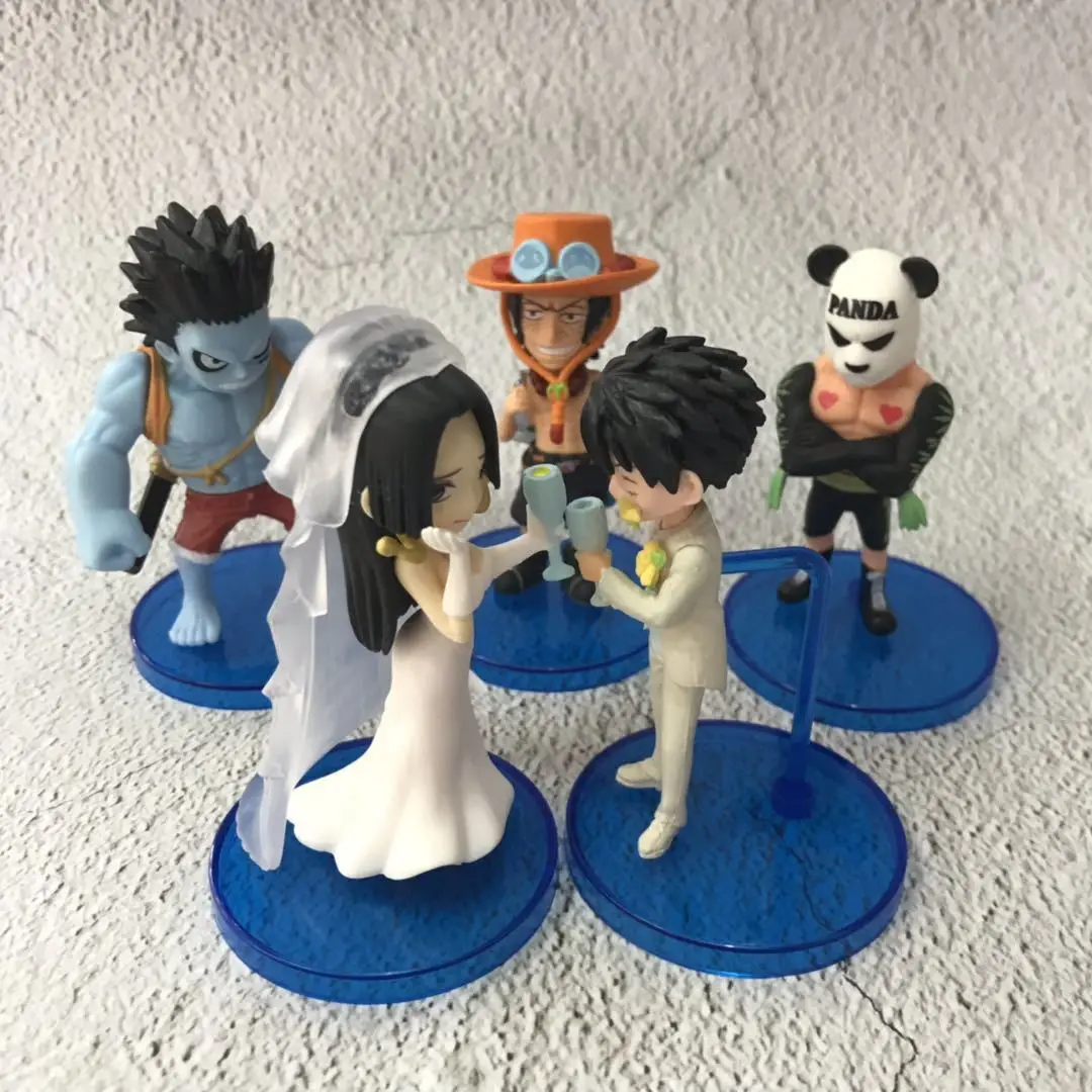 

Anime One Piece Luffy Boa Hancock Panda Wedding Figure Model Toy 5 pcs/set