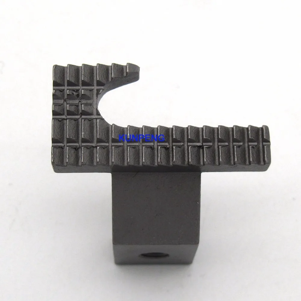 1 PCS 91607 FEED DOG fit for SINGER 45K SEWING MACHINE in Sewing