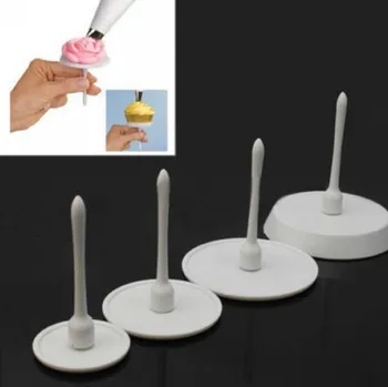 

4pcs Flower Nail Receptacle Removable Frosted Antiskid Piping Mold Pastry Bakeware Decorating Cake Tools D959