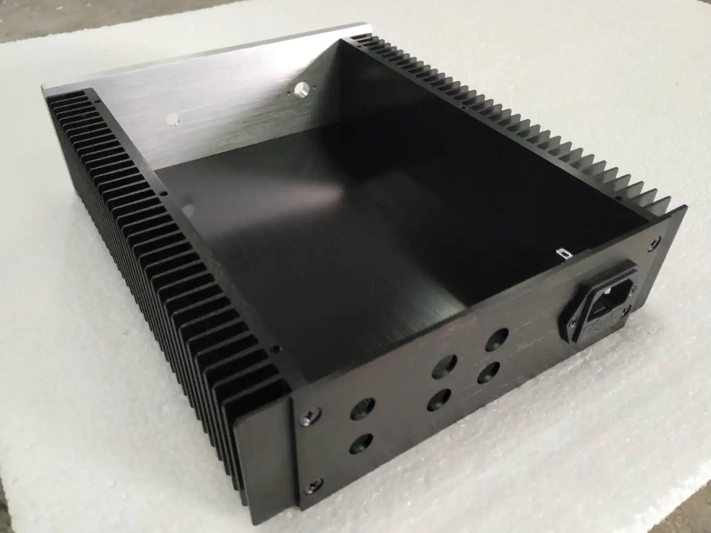 Brzhifi Bz2107 Series Duplo Radiador Alumínio para Amplificador de Potência - Image 3